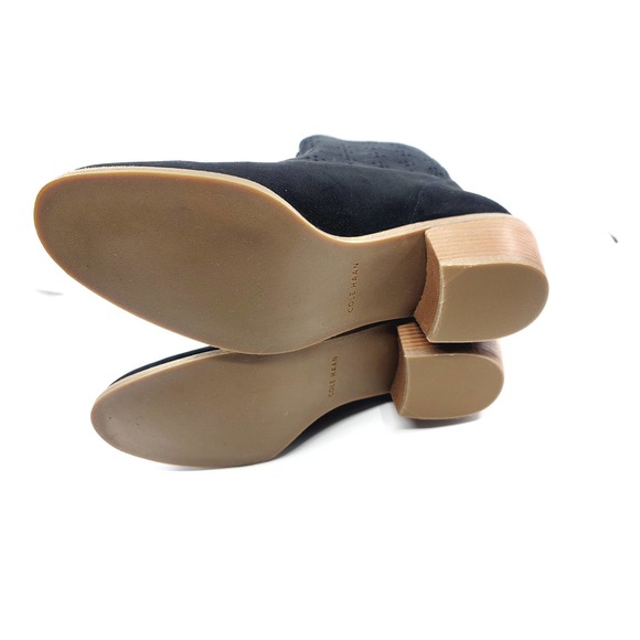 NEW COLE HAAN BLACK SUEDE LASER CUT OUT ANKLE BOOTIE - SIZE 8 - Picture 11 of 11